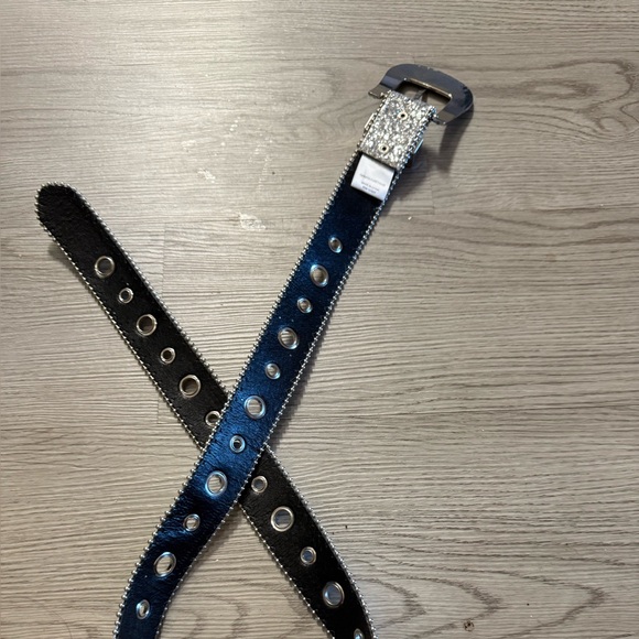 Silver Rhinestone Embellished Belt - Picture 6 of 7